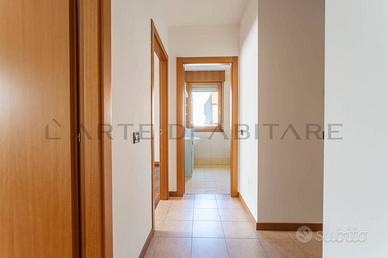 Appartamento di 104 m² con 5 locali e box auto a A