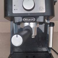 macchina per caffè in cialde  de longhi