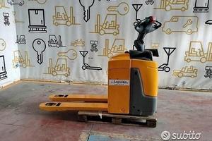 Transpallet uomo a bordo 20qli 2016