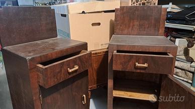 Coppia di Comodini anni `40