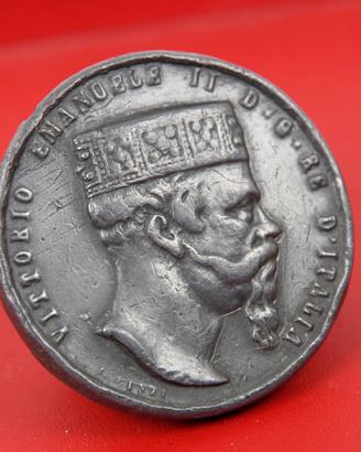 Medaglia " Vittorio Emanuele II " in piombo.