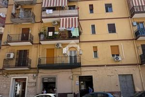 2 LOCALI A TARANTO