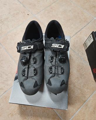 Scarpe Sidi taglia 43