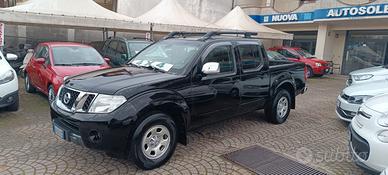 Nissan Navara 2.5 dCi 4 porte Double Cab Sport