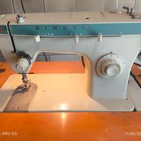 Macchina da cucire SINGER