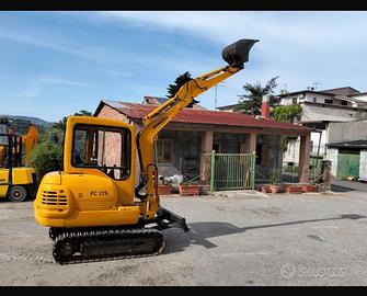 miniescvatore komatsu pc 27