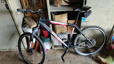 MOUNTAIN BIKE 1