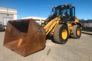 PALA GOMMATA CATERPILLAR 930H