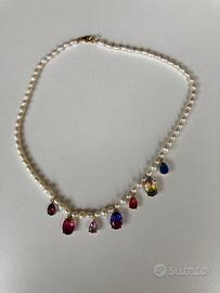 collana perline bianche con pendenti