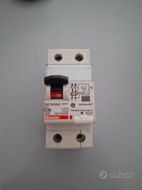 Differenziale magnetotermico 32 A BTICINO 
