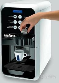 MACCHINA CAFFE' EP2500 LAVAZZA USATA