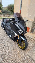 Tmax 530 DX ABS