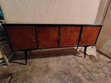 mobile in legno-vetro removibile-vintage-salone