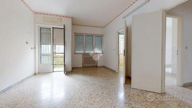 5 LOCALI A FRANCAVILLA FONTANA