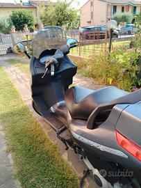 piaggio x8
