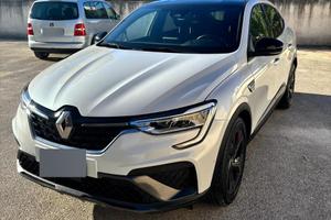 Renault Arkana R.S. Line E-TECH Hybrid 145