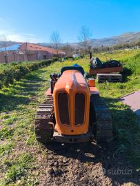 Trattore cingolato Fiat 311 C con attrezzatura