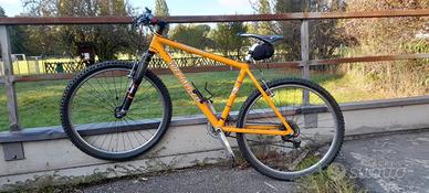 bicicletta MTB