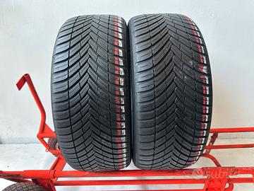 2 gomme 235 45 18 Toyo