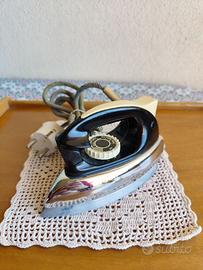 Mini ferro da stiro da viaggio