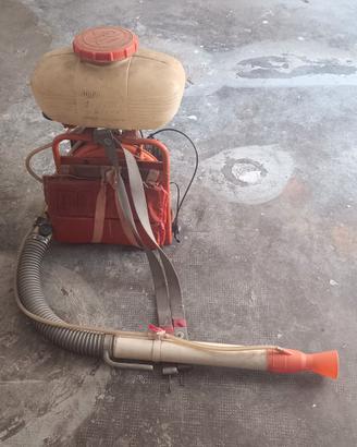 Atomizzatore a spalla a motore 
