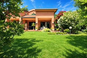 VILLA SINGOLA A SAN LAZZARO DI SAVENA