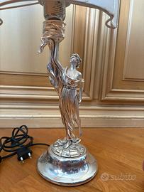 Lampada da tavolo decorativa laminata argento