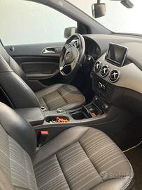 Mercedes B180 PREMIUM