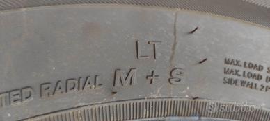 Gomme invernali 215 70 r15c m+s