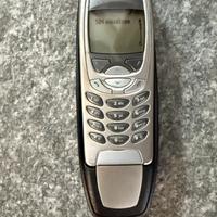 Nokia 6310 con attacco uhi