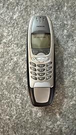 Nokia 6310 con attacco uhi