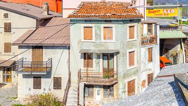 RUSTICO A CERRO VERONESE