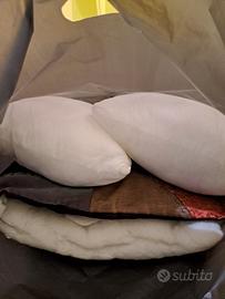 Baratto cuscini e sveglia