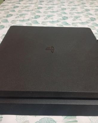 Sony PlayStation 4 slim