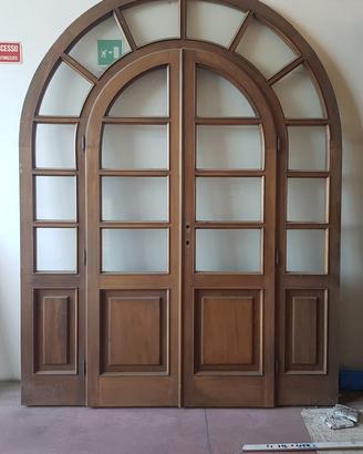 2 porte a vetri centinate in legno massello