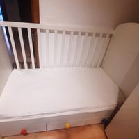 Lettino Ikea Gonatt, compreso materasso, mai usati