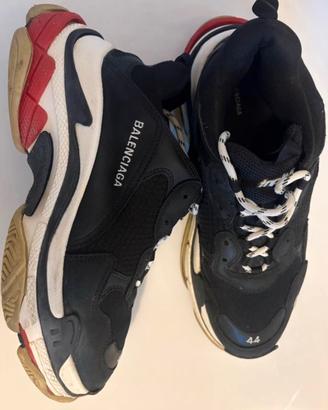 Balenciaga triple S