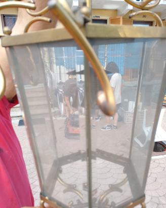 lampadario centro volta in ottone e vetro lavorato