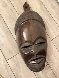 Maschera tribale africana