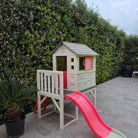 Casetta su palafitta Smoby con scivolo