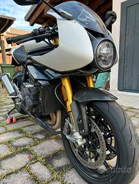 Triumph Speed Triple 1200 RR