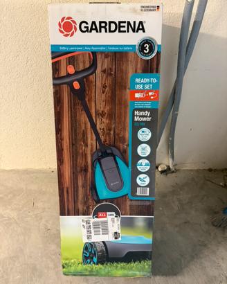 GARDENA TAGLIAERBA RASAERBA MANUALE A BATTERIA