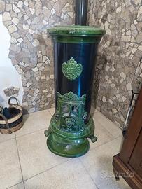 Stufa a legna Godin in ghisa smaltata