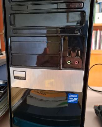 Computer desktop i3 ASUS CON MONITOR