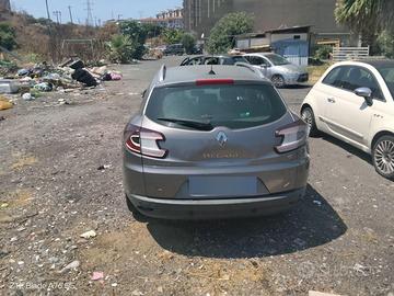 Renault Megane con turbina da sostituire