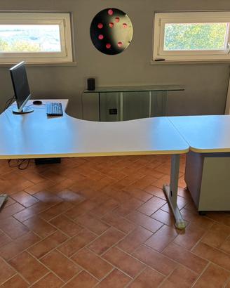Tavolo da ufficio