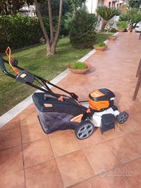 Rasaerba Newton a batteria 40v.