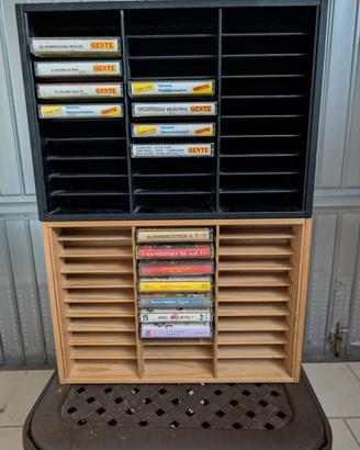 porta cassette a muro  e cassette varie