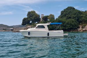 Beneteau Antares 710