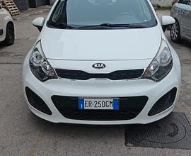 Kia Rio 1.1 CRDi WGT 5p. EX